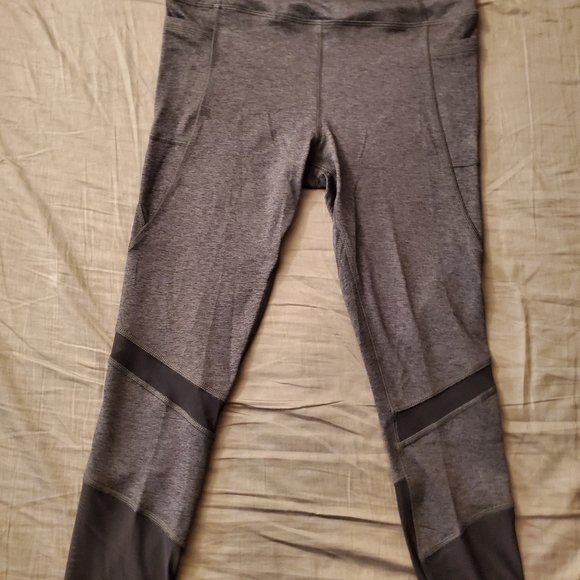 Bundle only Avia cropped leggings grey with mesh - Picture 1 of 4